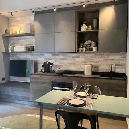New Stylish Studio With Terrace, In Porta Venezia *